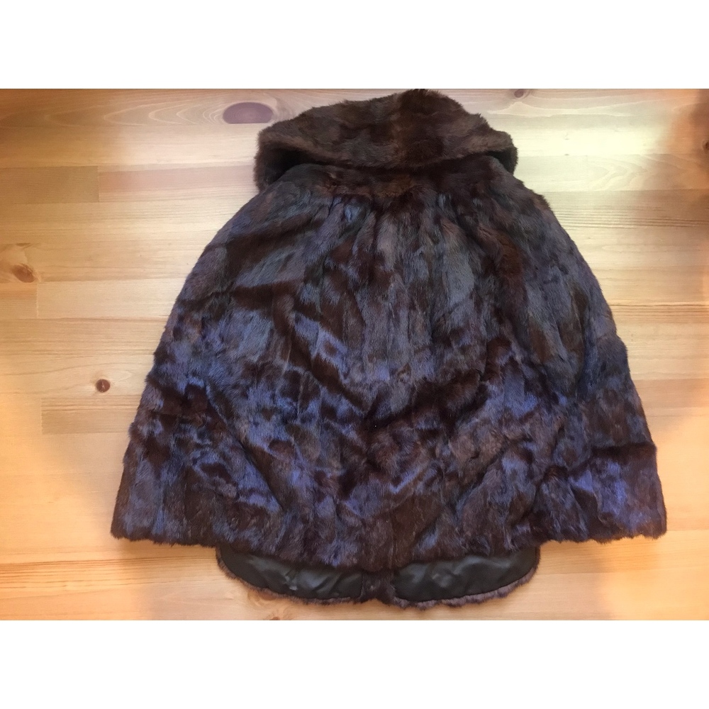 ▪️Vintage Fur Shrug - Picture 2 of 6